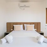 Sunshine Hotel