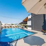 Sunshine Hotel 3*