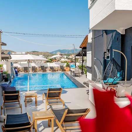 Sunshine Hotel 3*