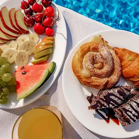 Sunshine Hotel 3*