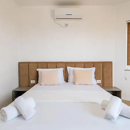 Sunshine Hotel
