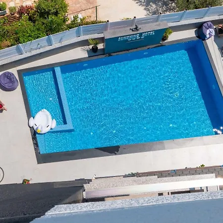 Sunshine Hotel