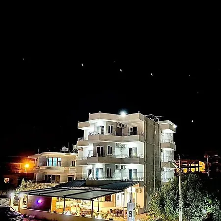 Sunshine Hotel 3*