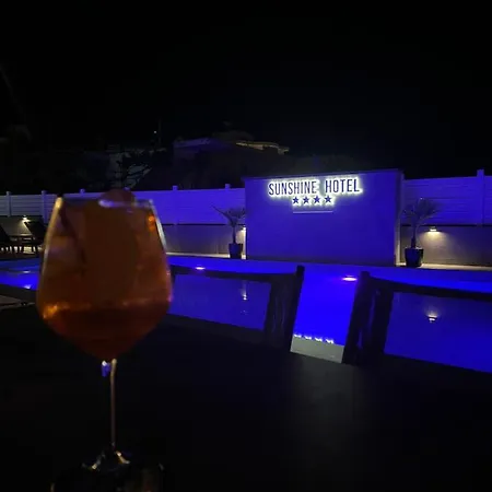 Sunshine Hotel 3*