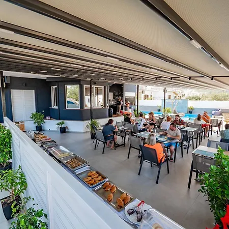 Sunshine Hotel Ksamil